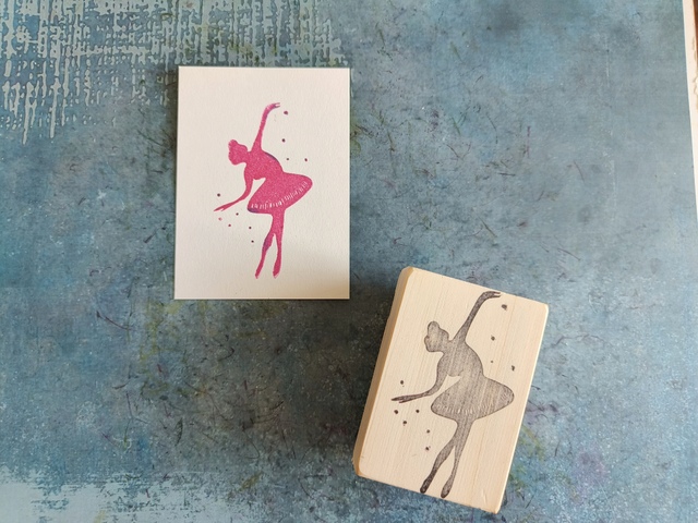 Ręcznie robiona pieczątka ballerina do scrapbookingu i robienia kartek. Stempel ręcznie robiony ballerina